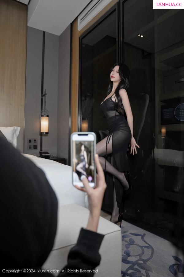 陈若依 抖娘利世 [XiuRen]高清写真图 2024.03.07 No.8193 利世 黑丝美腿第12张图片